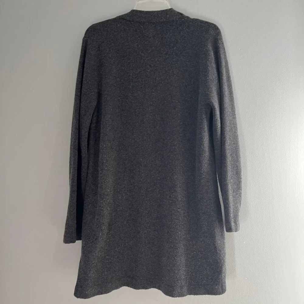 J Crew Extra Soft Cardigan Sweater‎ Charcoal Gray Women's Size M - Picture 2 of 5
